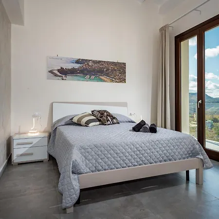 Rocchi Livreri By Interhome