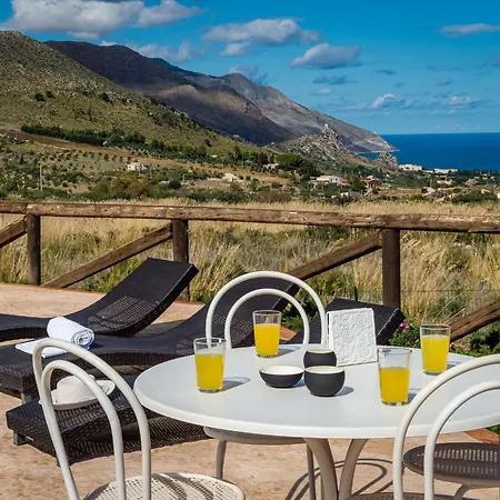Rocchi Livreri By Interhome